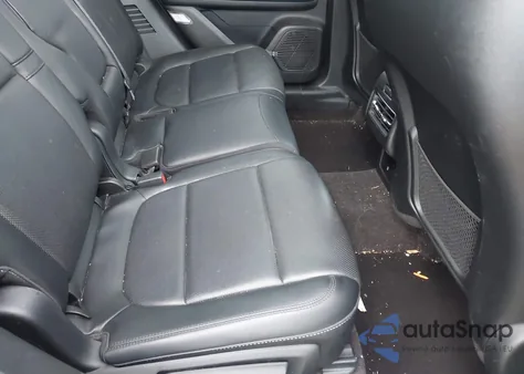 2021 Lincoln Corsair Standard z USA, uszkodzony, nr VIN 5LMCJ1D96MUL16812